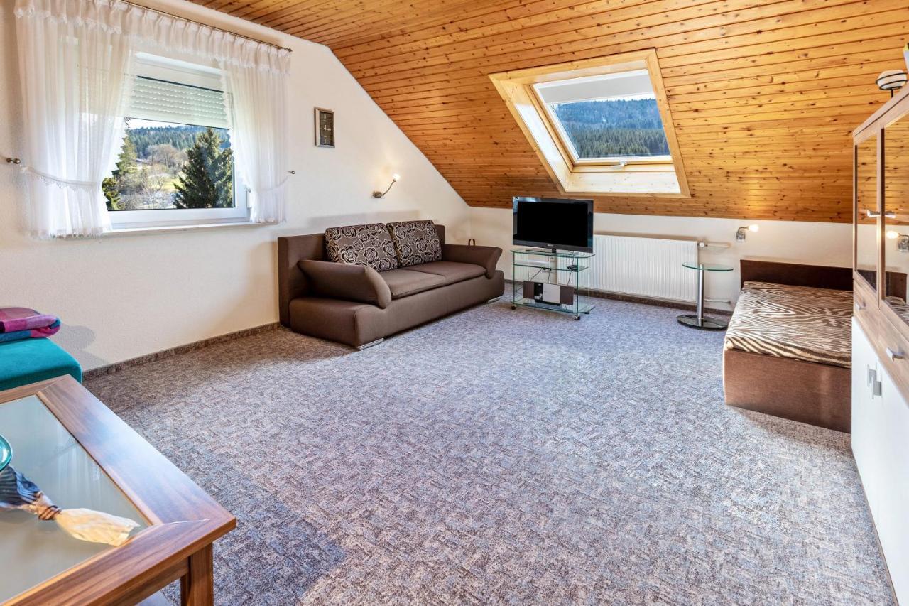 Haus Elfi Apartment Hausen am Tann Екстериор снимка